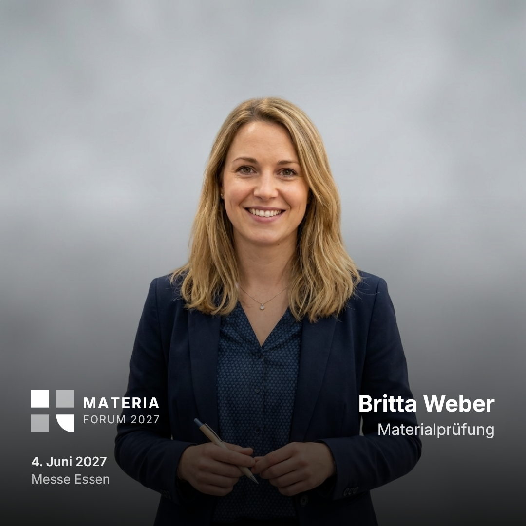 Profilbild einer Messebesucherin im Hochformat, der untere Rand ist weich abgedunkelt, darauf links die Bildmarke mit Termin und Ort, rechts Name und Funktion.